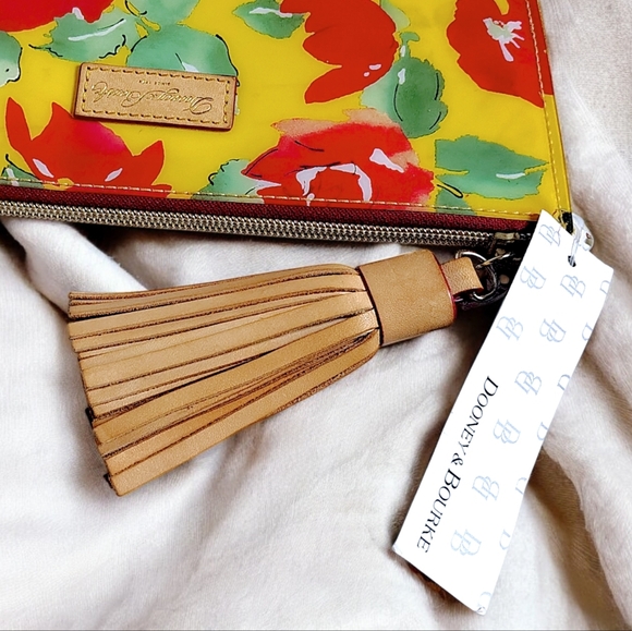 Dooney & Bourke Vintage Zipper Pouch - Picture 6 of 7